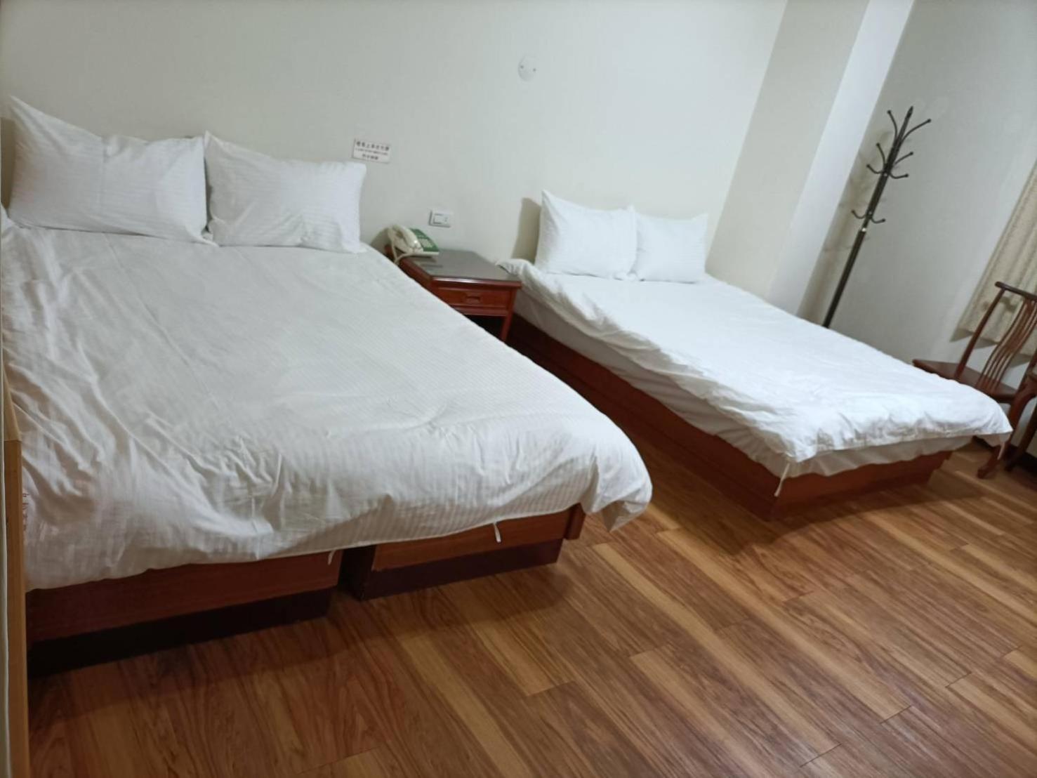 丸松商旅 Hotell Miaoli Exteriör bild