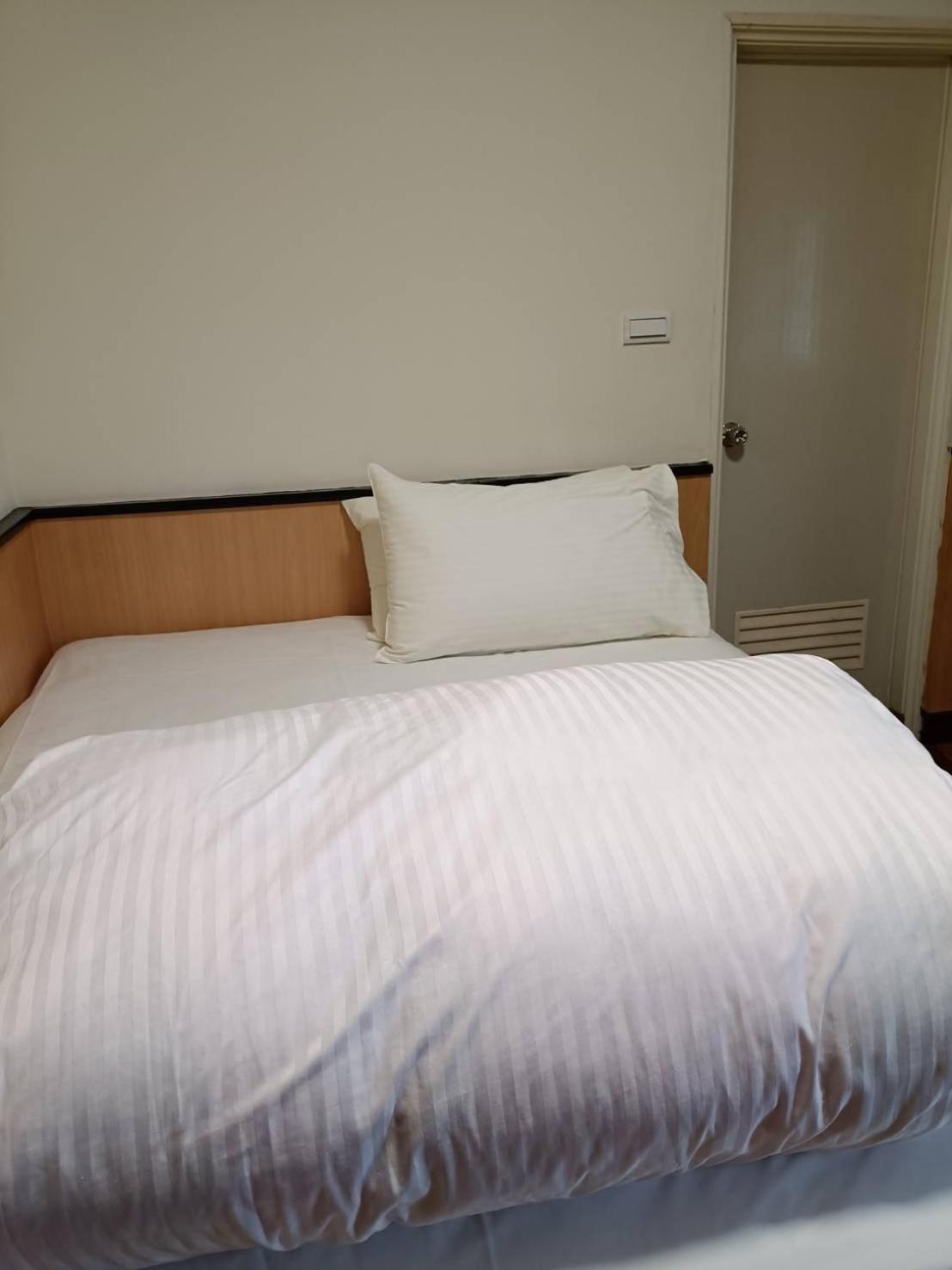 丸松商旅 Hotell Miaoli Exteriör bild