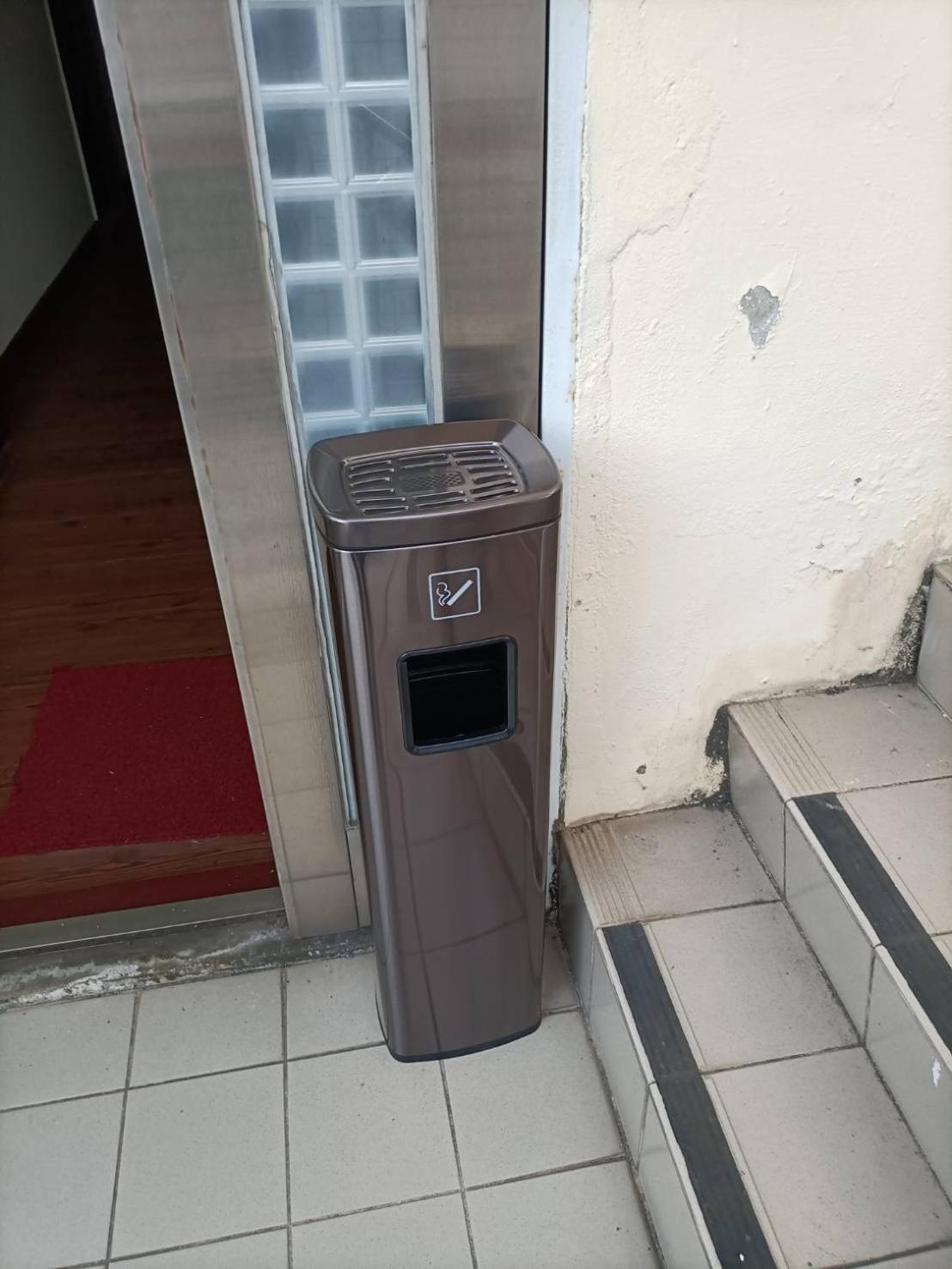 丸松商旅 Hotell Miaoli Exteriör bild
